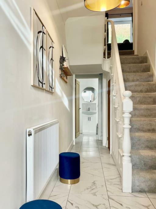 Cozy & Spacious 3-Bedroom Home By Tailored Accommodation Swansea Exterior foto